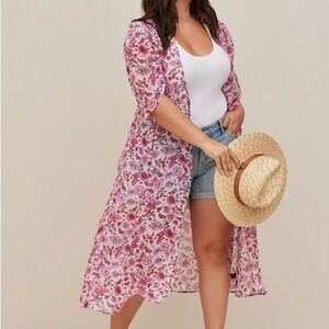 Torrid 4X Chiffon Ruched Sleeve Kimono Details Pink Floral Metallic Duster